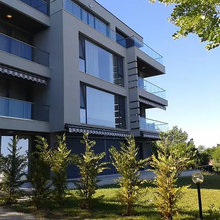 Magnolia Sea View Apartment Golden Sands