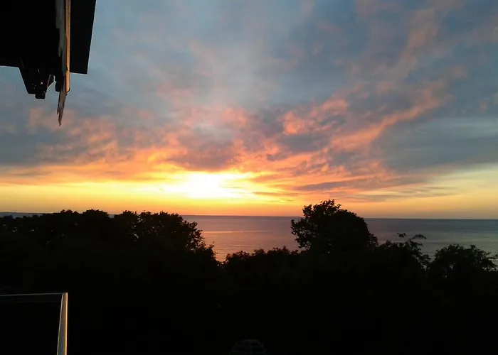 Magnolia Sea View Apartman