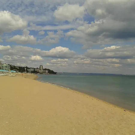 Magnolia Sea View * Золотые Пески